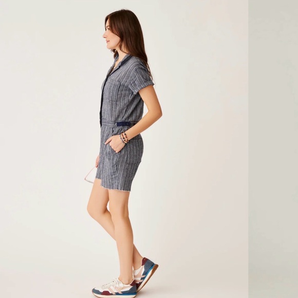 Carve Designs- Nyla Linen Romper / Navy Texture - XL - Picture 6 of 8